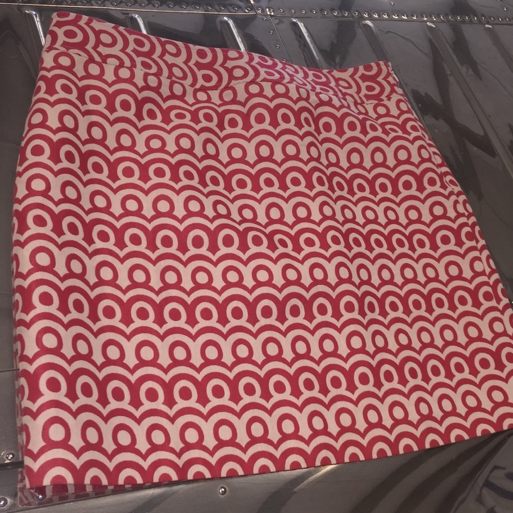 Ann Taylor Geometric Pattern Skirt w/side zipper